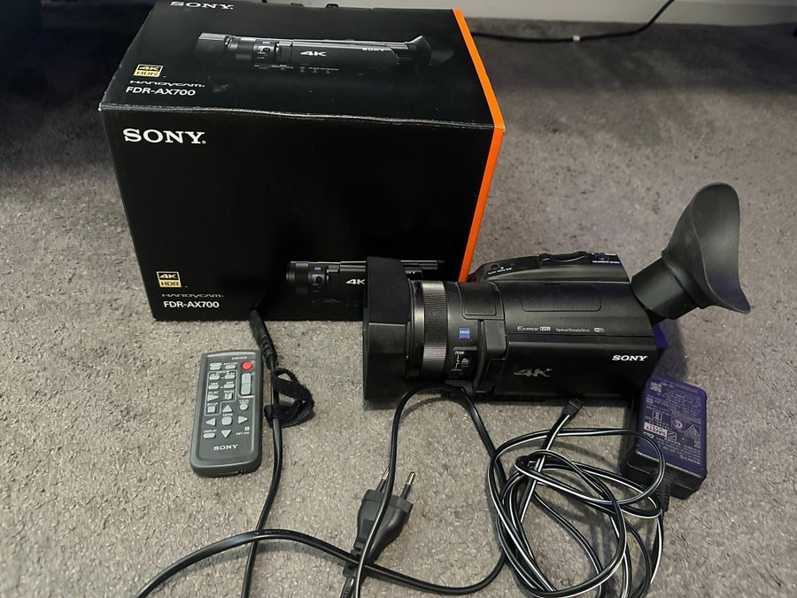 Sony FDR-AX700 4K Videokamera, 128 GB minne, 12x Zoom, Wi-Fi, Bluetooth