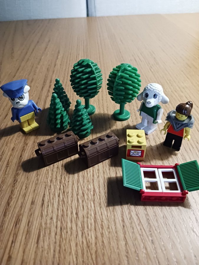 Lego Gubbar Träd mm