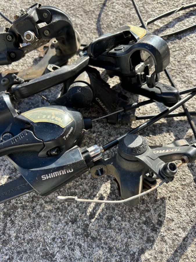 Shimano Tektro