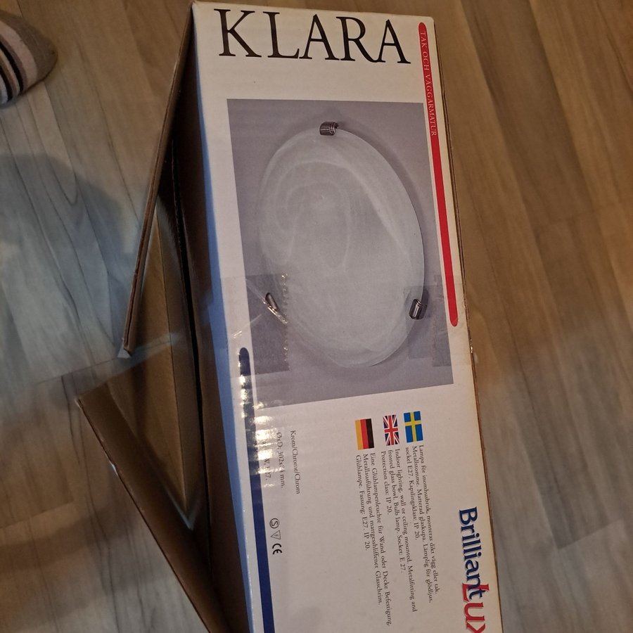 Tak/vägglampa