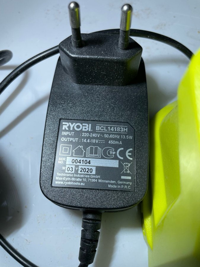 Ryobi BCL14183H Laddare