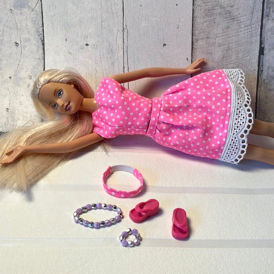 Barbie Kläder - Rosa prickigt set