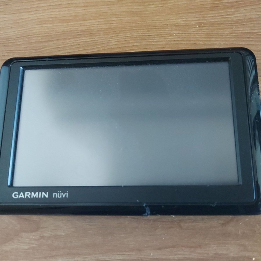 Garmin nüvi 1390 GPS med 2025 års europa karta