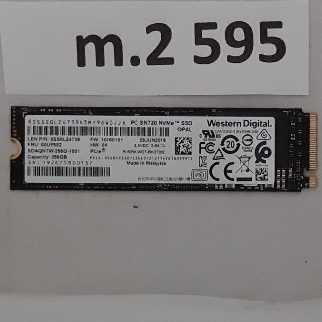 SSD m2  256GB  NVMe  märke: WD  formfaktor 2280