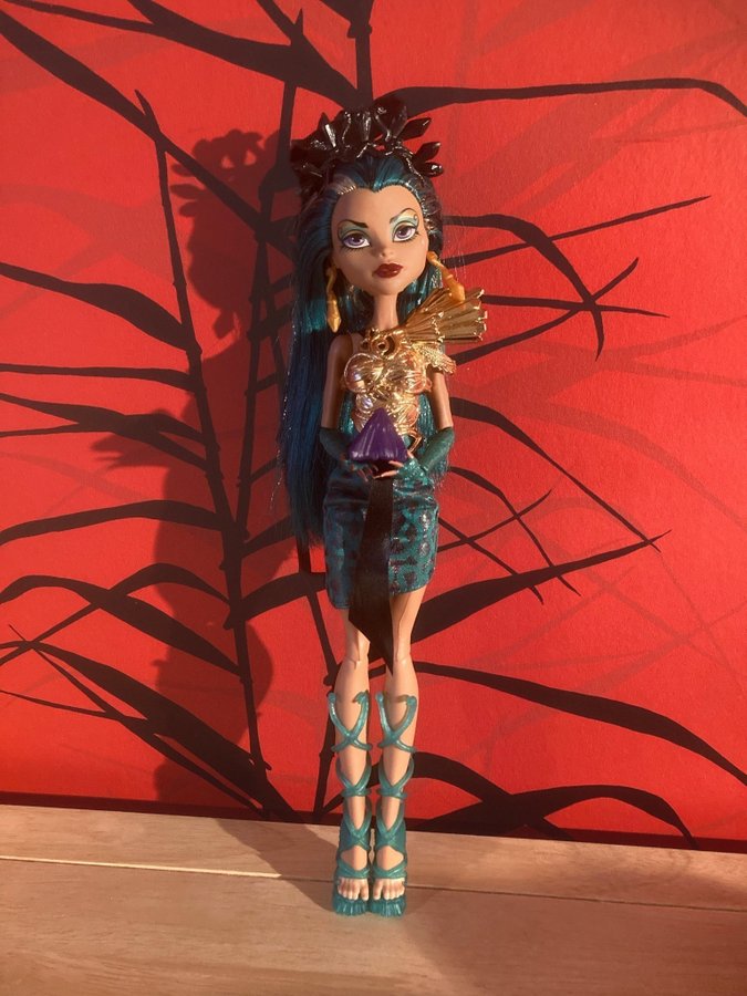 Monster High Nefera De Nile Doll