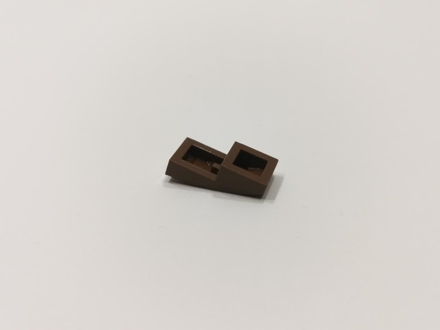 Lego - slope - curved - böjd - 2x1x2/3 - part 11477 - brun (reddish)