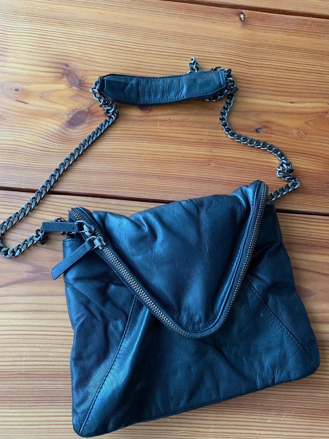 Crossbody taske fra Moss Copenhagen