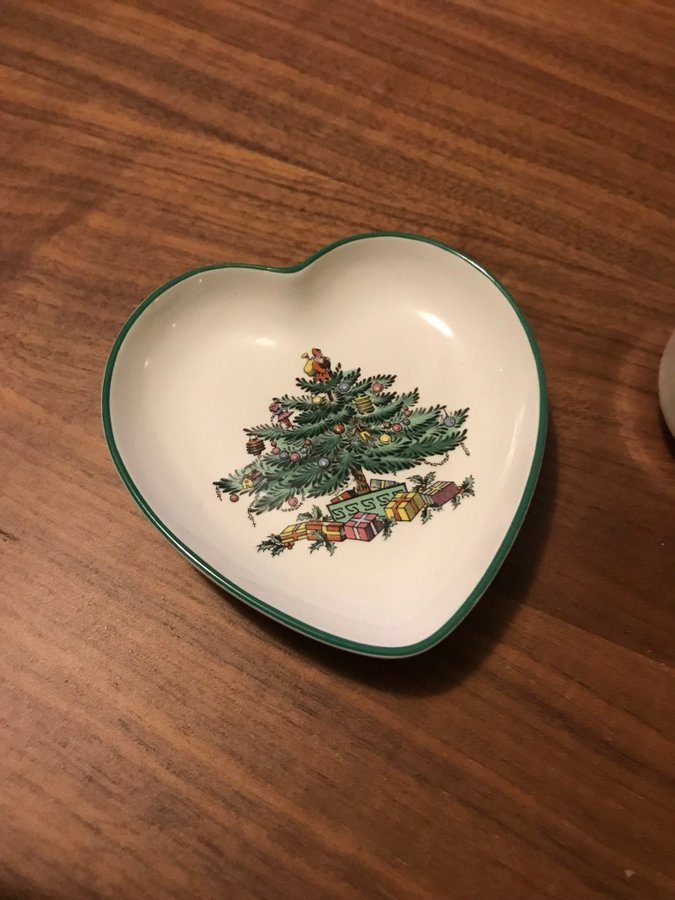 Spode Christmas Tree - Hjärtformad skål Skålar Ljuslykta