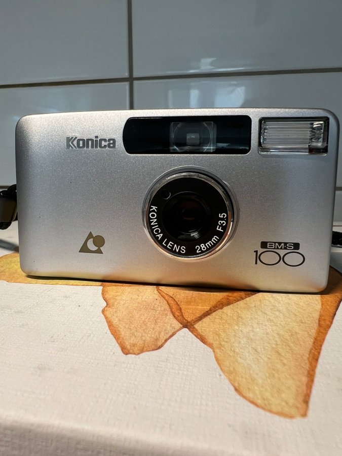 Konica BM-S 100 Kameran är i gott skick och funkar perfekt