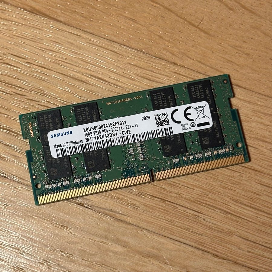 16GB Samsung PC4-3200AA-SE1-11 RAM