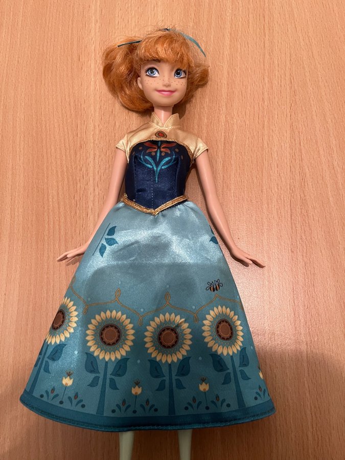 Disney Frozen Docka Anna