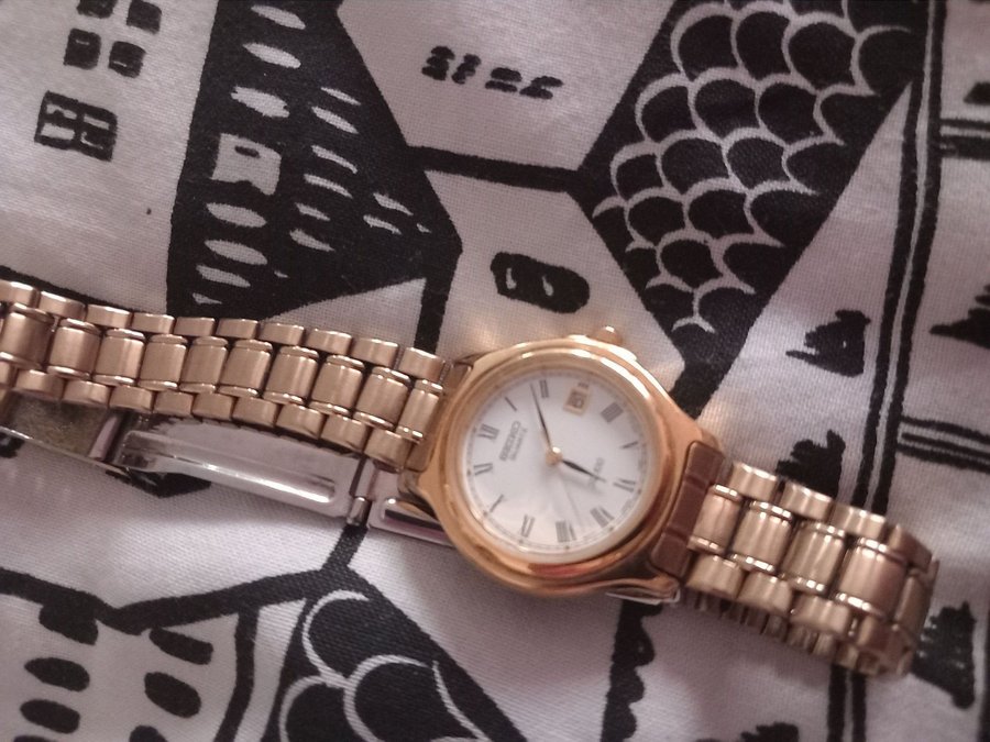 Seiko Quartz Damklocka, Guld färg :