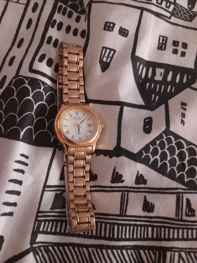 Seiko Quartz Damklocka, Guld färg :