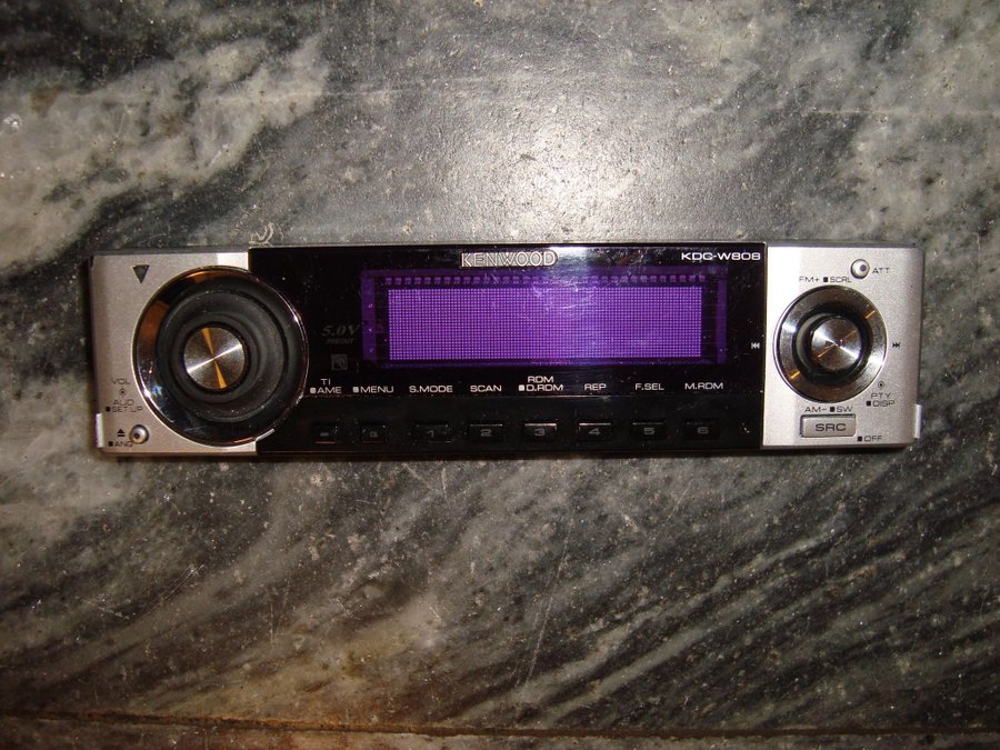 Stereo Front Keenwood KDC-W808 Flip-front 33