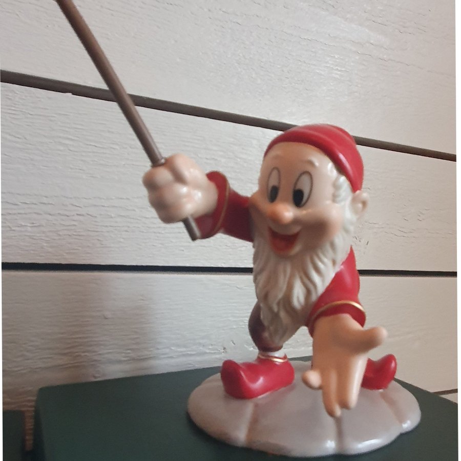 Disney jul Stefan Lindahl Fyrklövern nisse med spindel