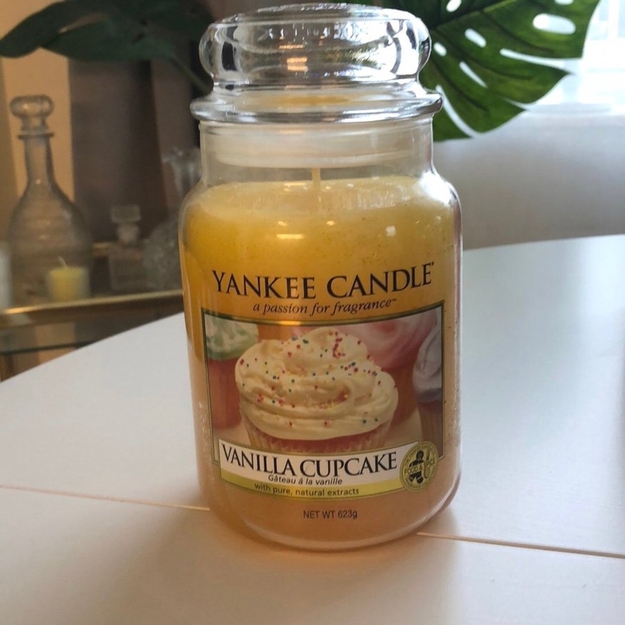 Yankee Candle Vanilla Cupcake