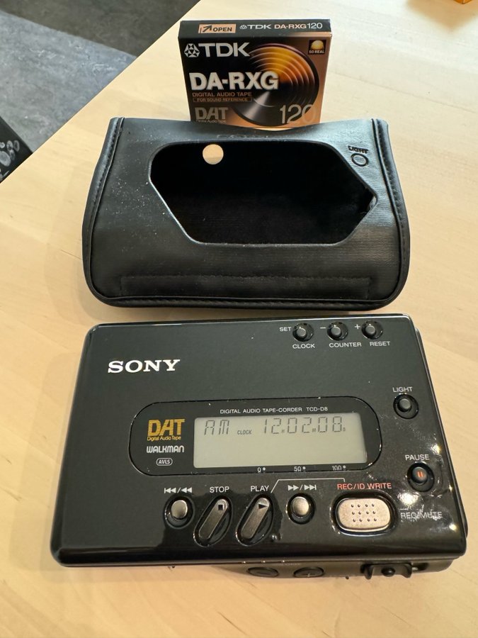 Sony TCD-D8 DAT Walkman