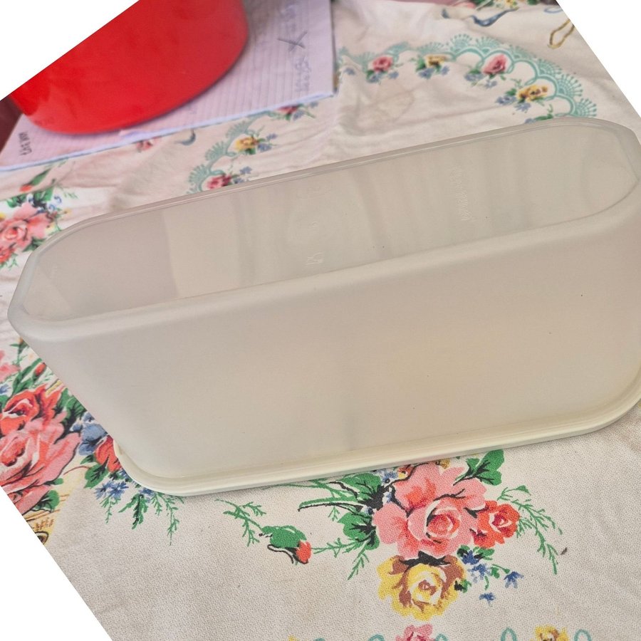 Tupperware burk vit