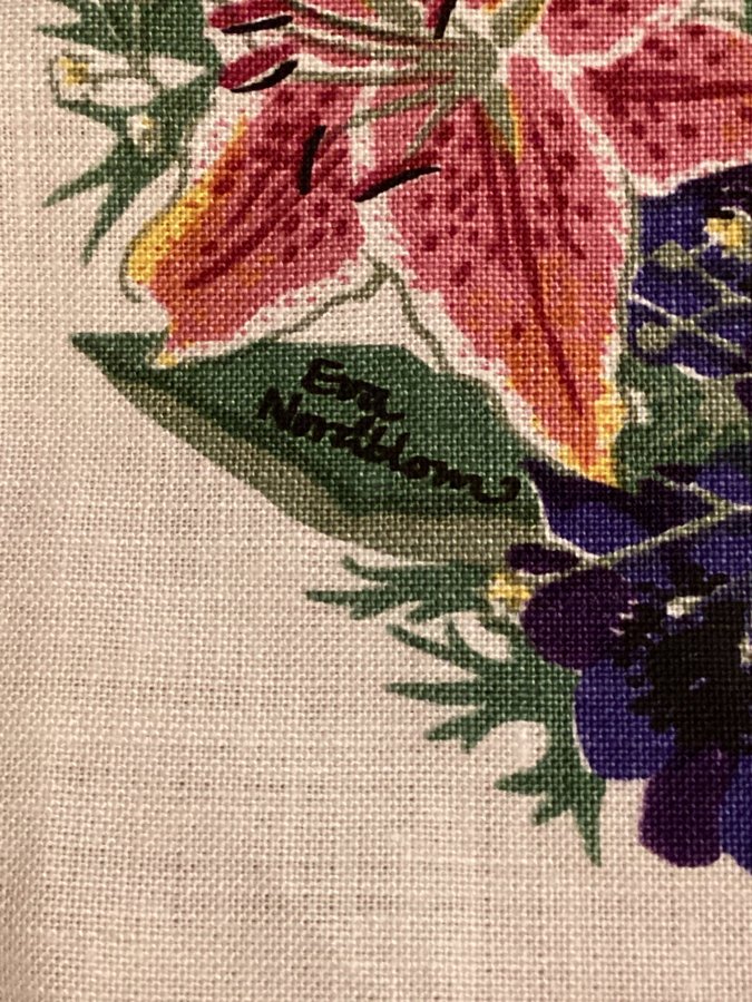 Duk med blommönster liljor design Eva Nordblom, Jobs textilier?