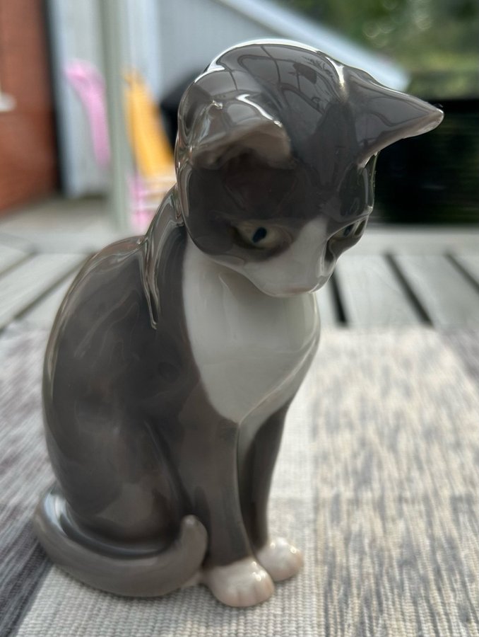 Bing  Grøndahl Katt Figur nr 1876