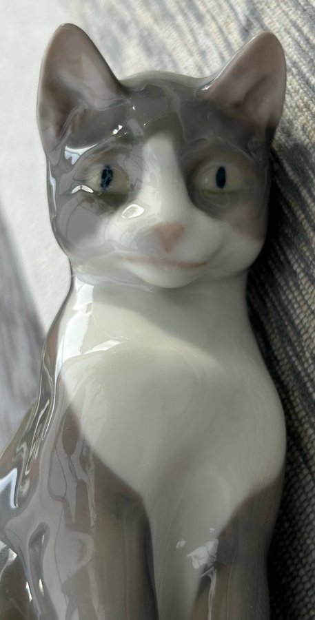 Bing  Grøndahl Katt Figur nr 1876