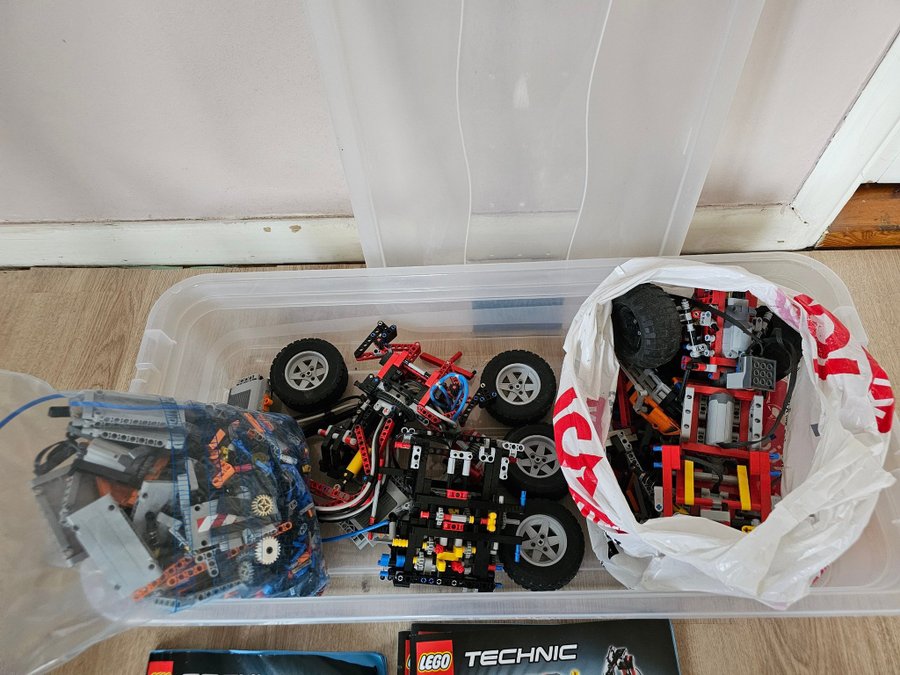 Lego Technic 8110  8298