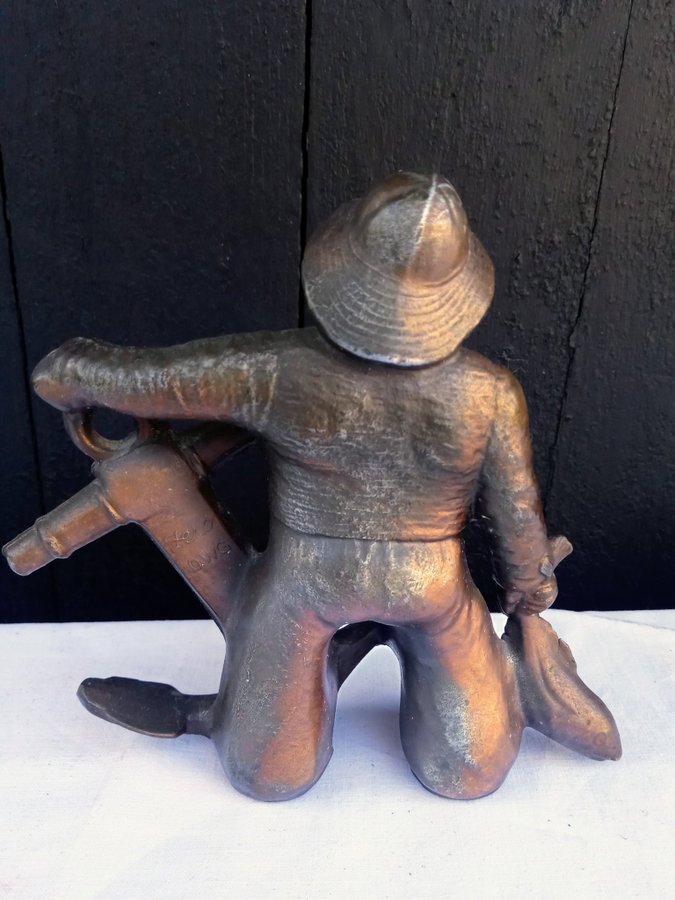 Vintage Bronz Thermometer Figurine of a Fisherman