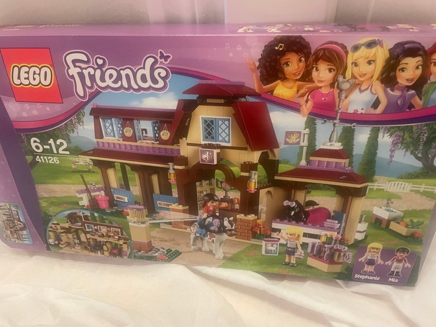 LEGO Friends 41126 Heartlakes ridklubb - komplett!