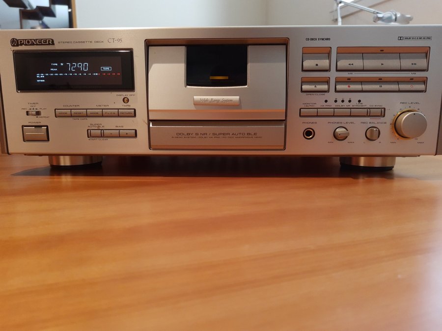 Pioneer CT-95 Kassettbandspelare. High End Pioneer Cassette Deck CT-95 for sale.