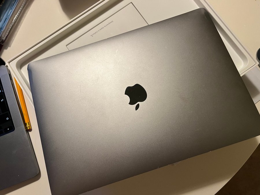 MacBook Pro 13-inch