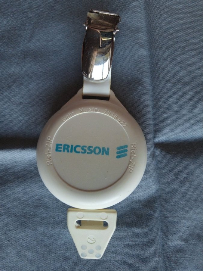 Ericsson korthållare JoJo Yoyo Keychain badge tether samlarsaker Riel Zip