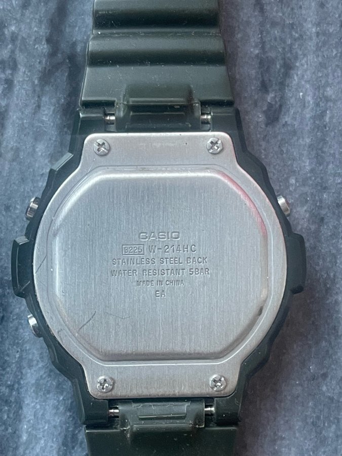 Casio W-214HC