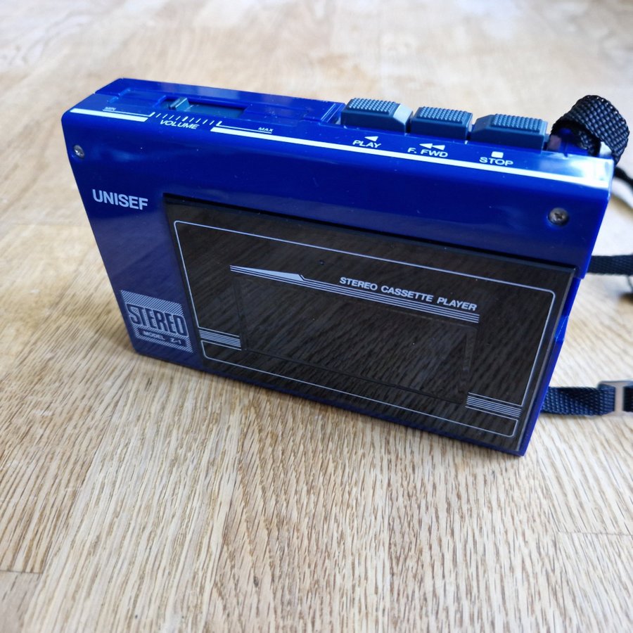 Unisef Stereo Cassette Player Z-1 Kassett kassettspelare Walkman Walk man musik