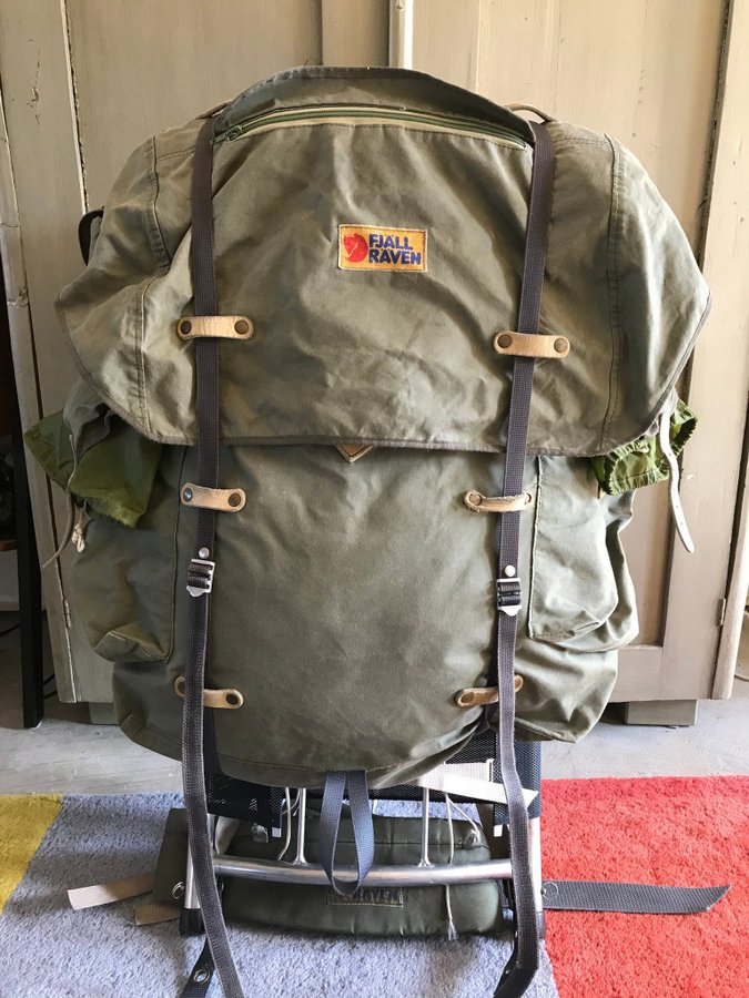 Fjällräven - äldre vandringsryggsäck med ram - vintage