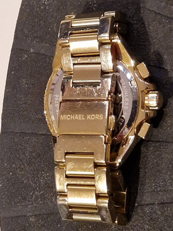 MICHAEL KORS glamour klocka med Swarovski kristaller, nytt batteri