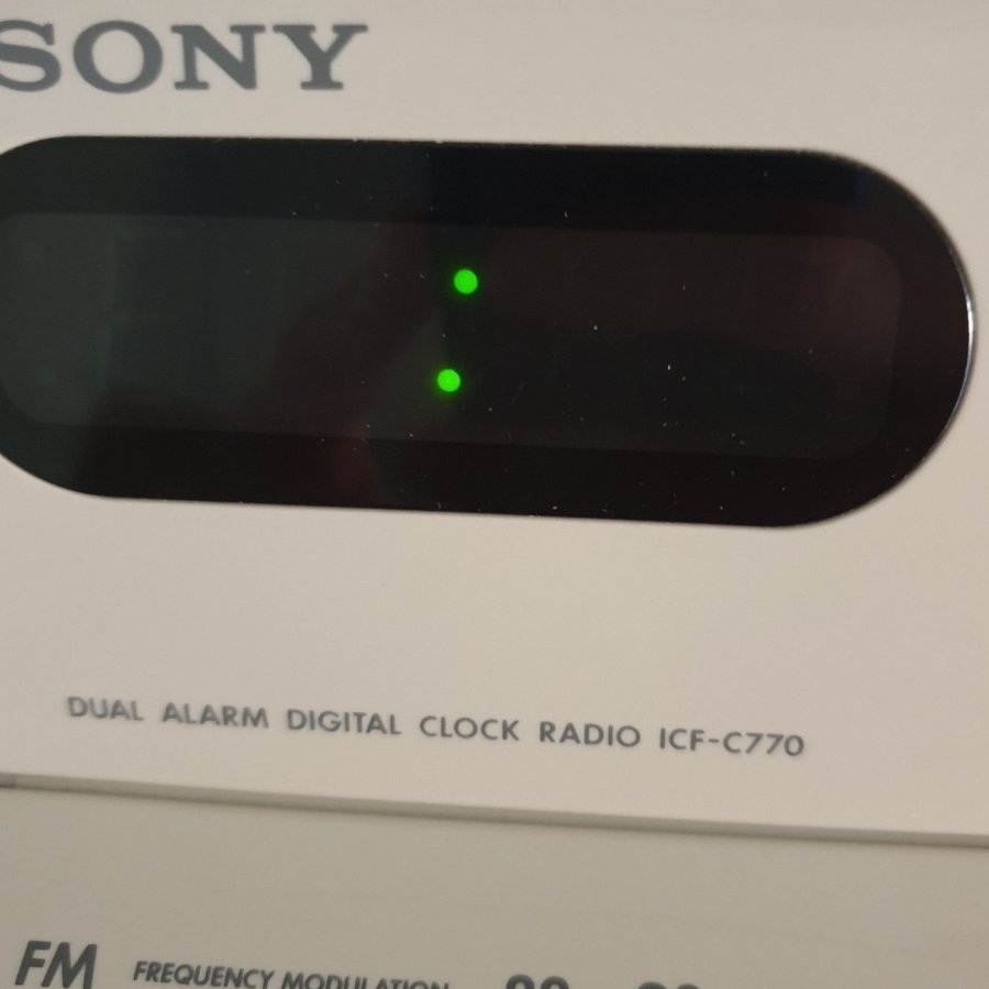 Sony ICF-C770 klock radio med alarm vintage