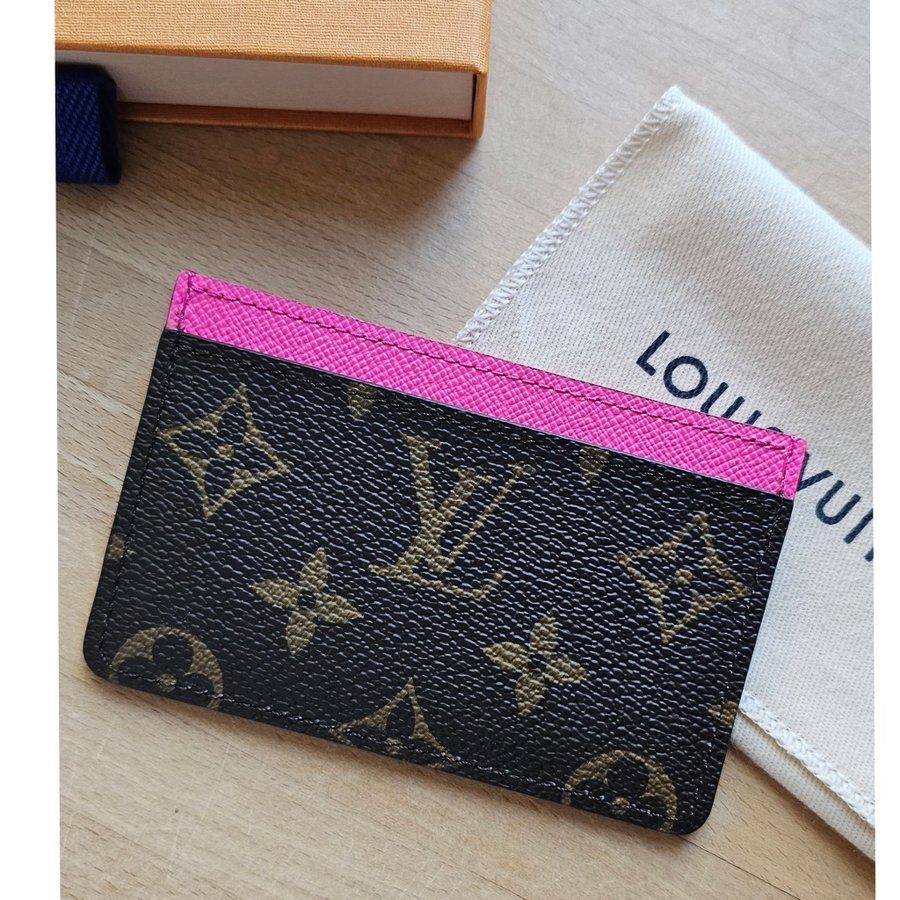 HELT NY OCH OANVÄND: LOUIS VUITTON LIMITED EDITION CARD HOLDER VIVIENNE