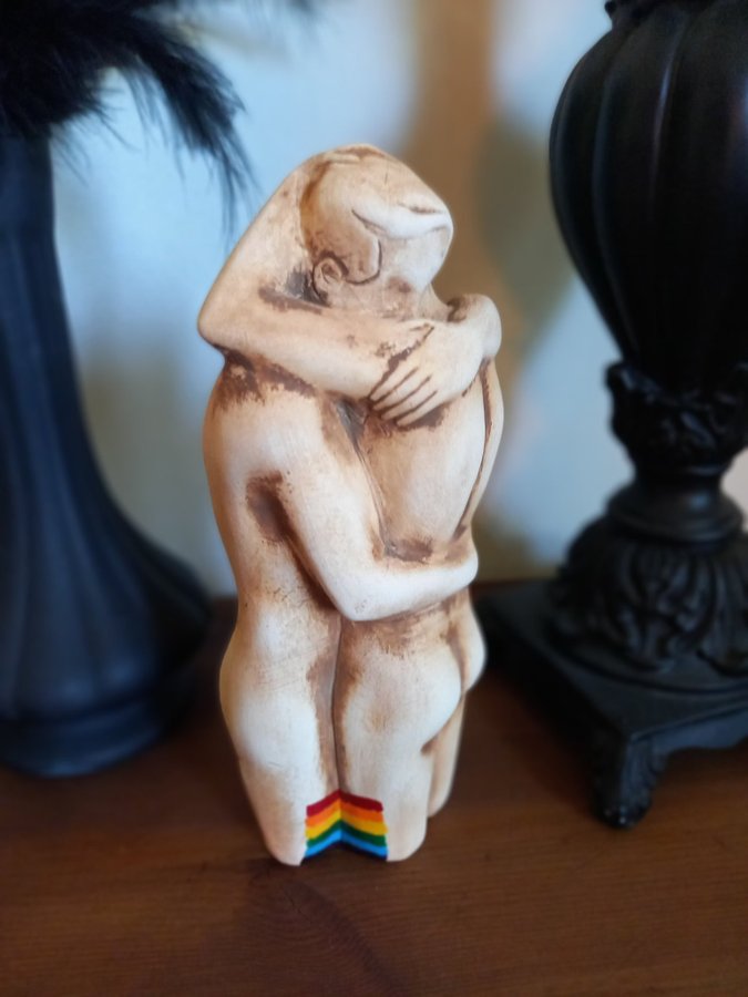 LGBT HBT Pride Skulptur - Manligt Kärlekspar - Keramik