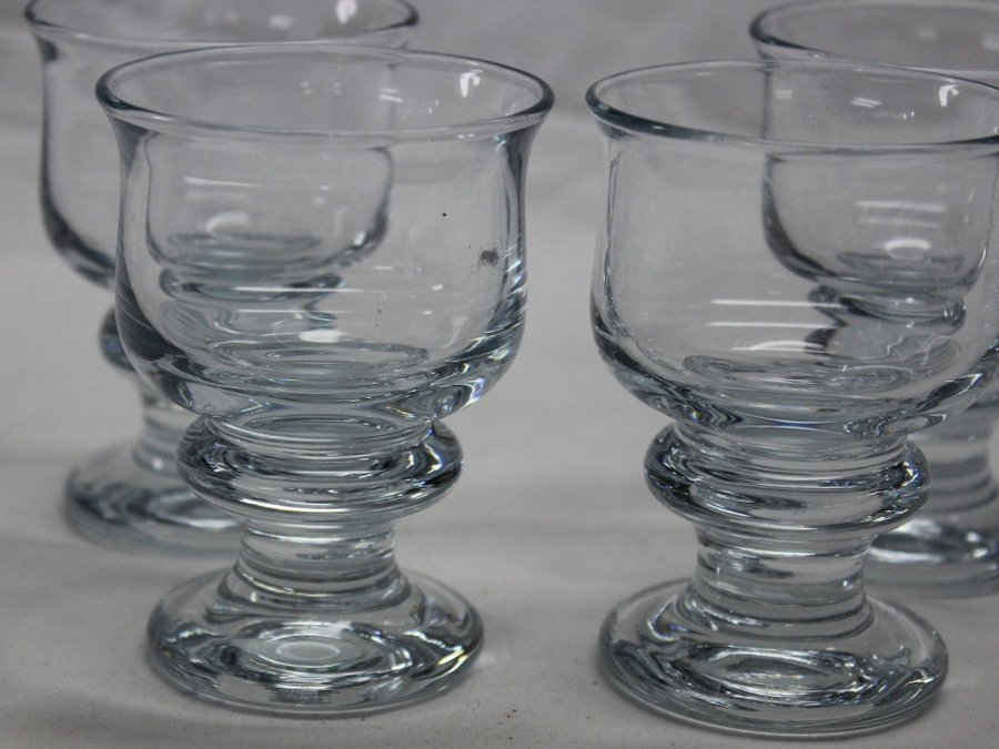 4 Vitvin Sherry Glas 9 cm Kosta Boda Baron Rolf Sinnemark