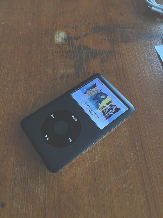 iPod Classic 120GB (2008) fully working but used