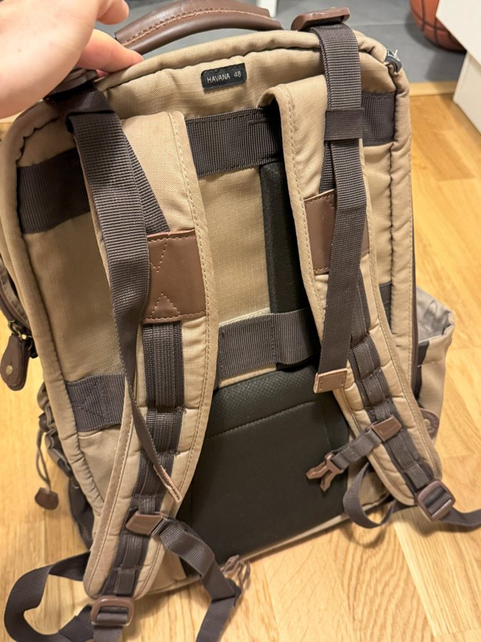 Vanguard Havana 48 Camera Backpack