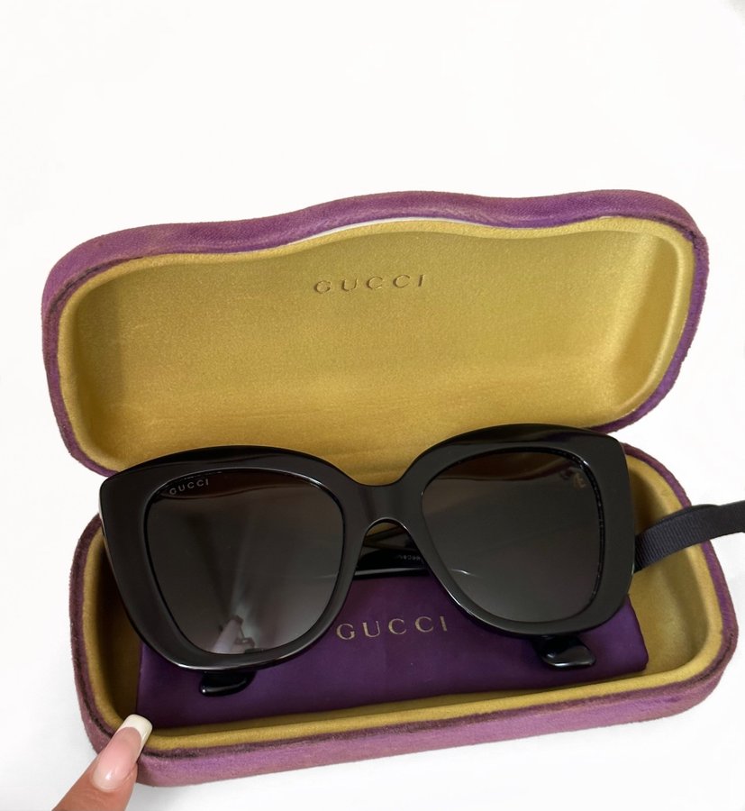 Gucci solglasögon GG Cat-Eye Acetate sunglasses svart logo