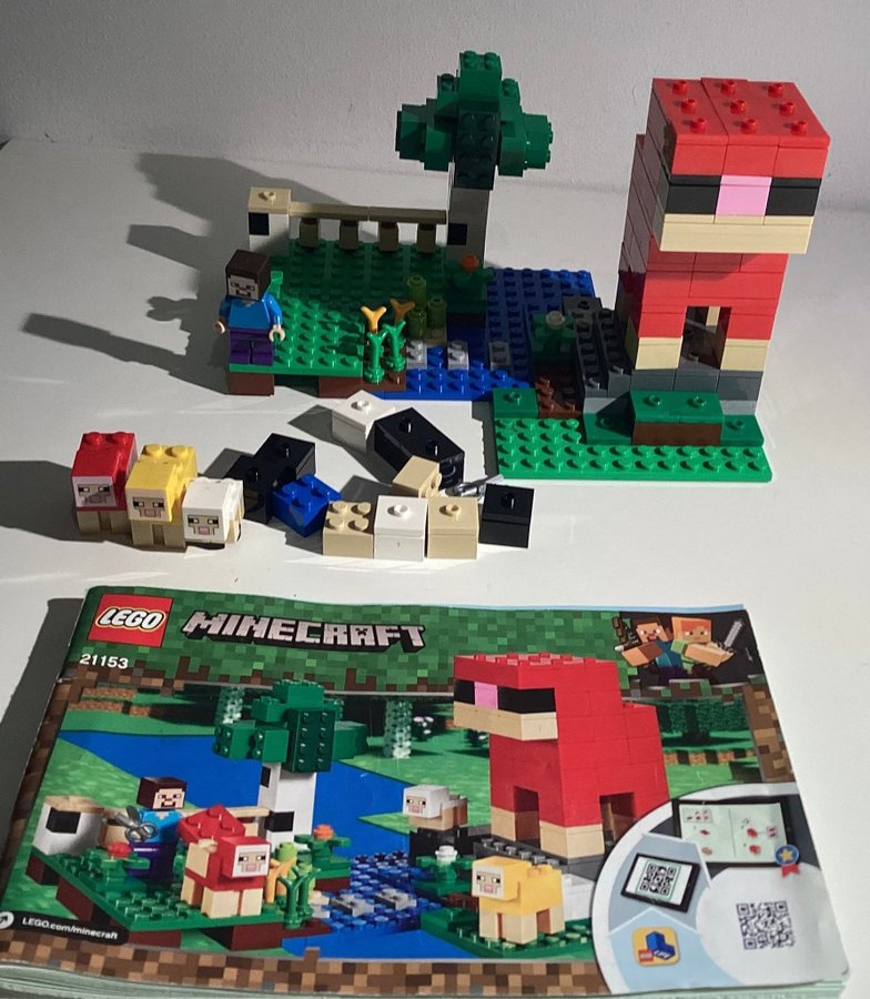 LEGO Minecraft 21153 - The Farm