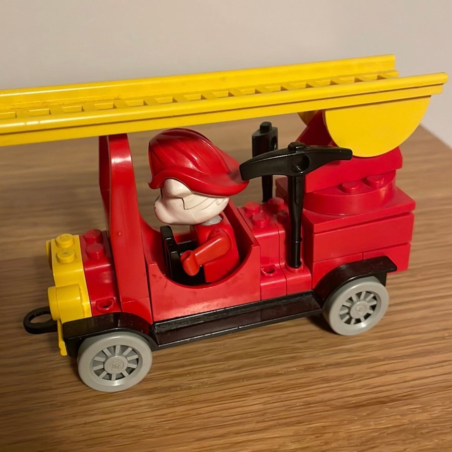 Lego Fabuland polis- och brandbil