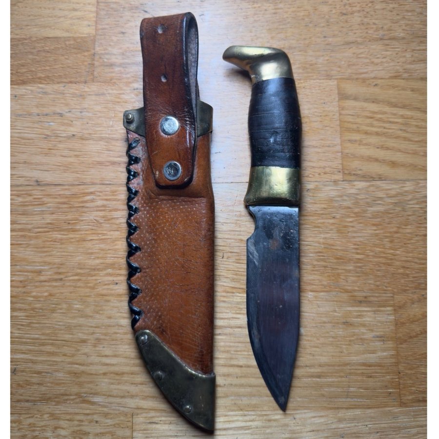 JAKTKNIV Med Läderfodral Mässing Kniv Jakt Fiske Outdoor Vildmark Knife Hunting