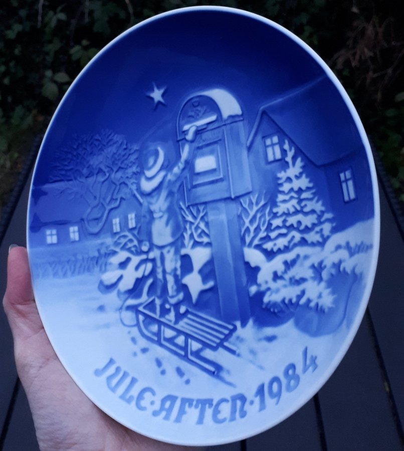 1984 Bing  Grondahl Like-New Christmas Plate. Buy up to 6 = pay shipping for 1!