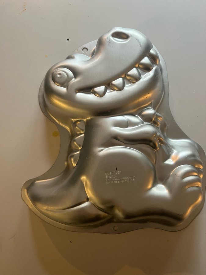 Wilton Dinosaur Cake Pan