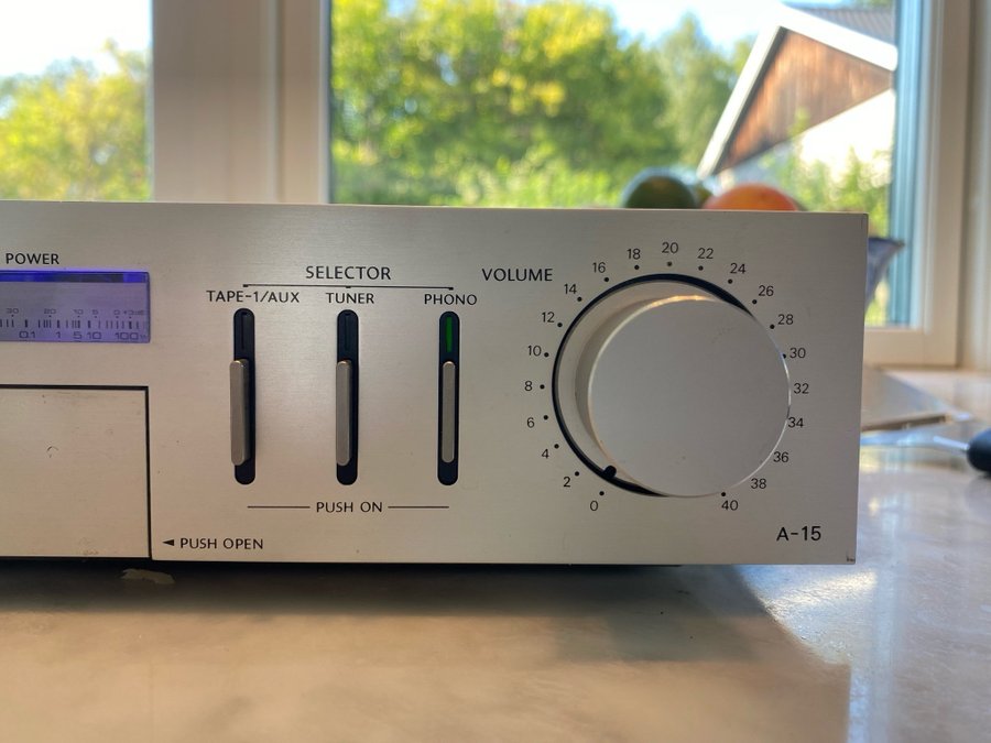 ONKYO A-15 Stereo Förstärkare