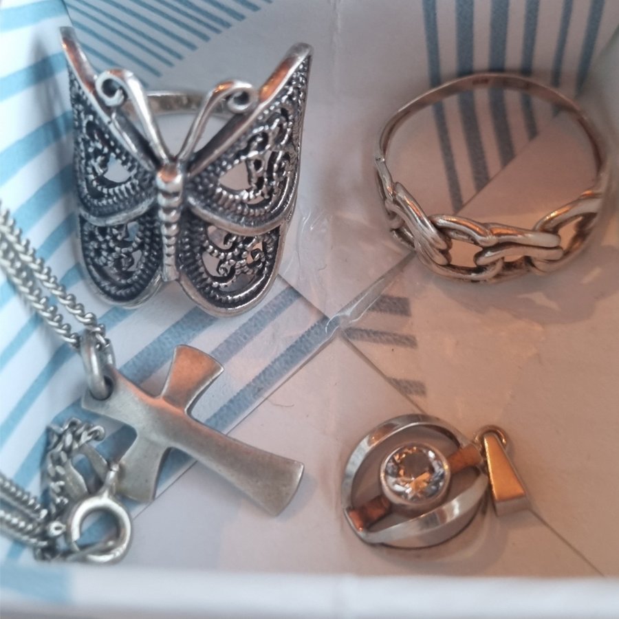 Smyckespaket Silver, Bismarck ring, Filigran-ring, Kors, Berlock Finsk Design