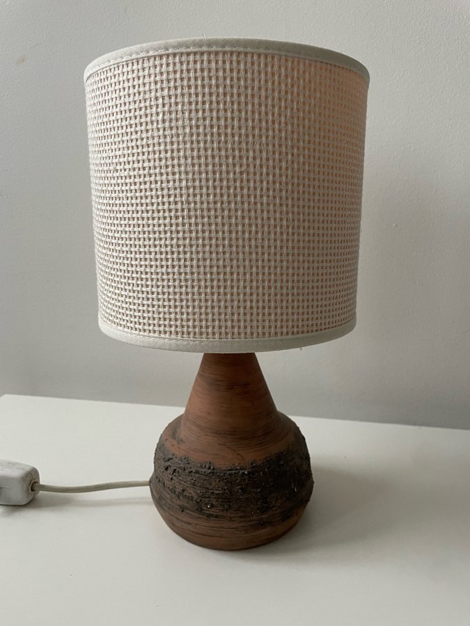 VINTAGE LAMPA LAMPFOT KERAMIK + SKÄRM • RETRO • ANITA UTI RÅDA 70-tal